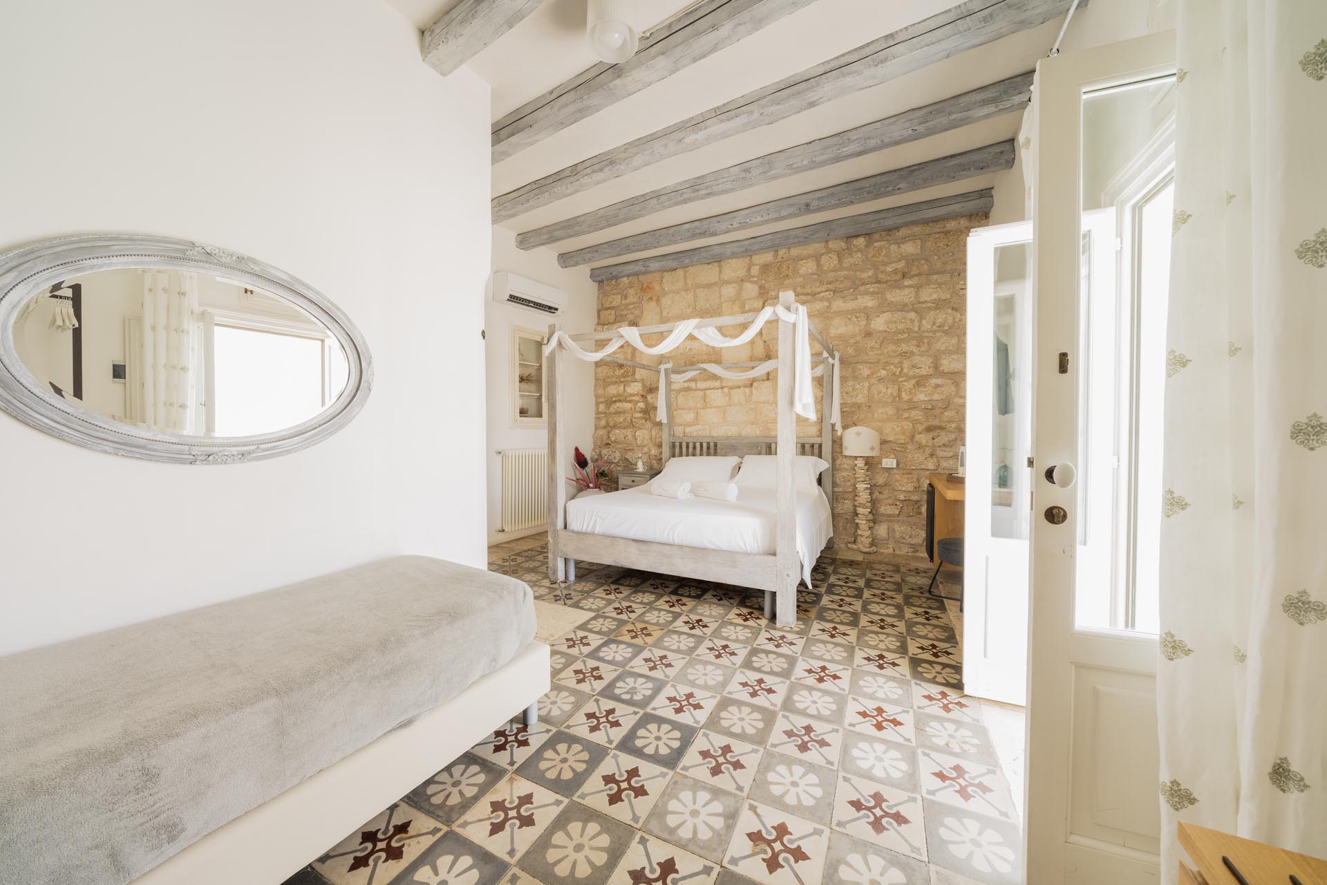Queen Double Room with Terrace